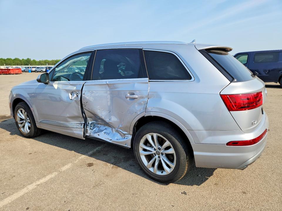 2017 Audi Q7 მანქანა იყიდება აუქციონზე, vin: WA1LAAF73HD033920, აუქციონის ნომერი: 59183866