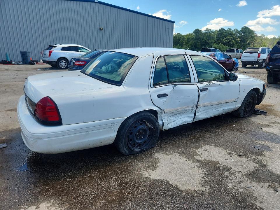 Продаж на аукціоні авто 2011 Ford Crown Victoria, vin: 2FABP7BV1BX101998, номер лоту: 57544026