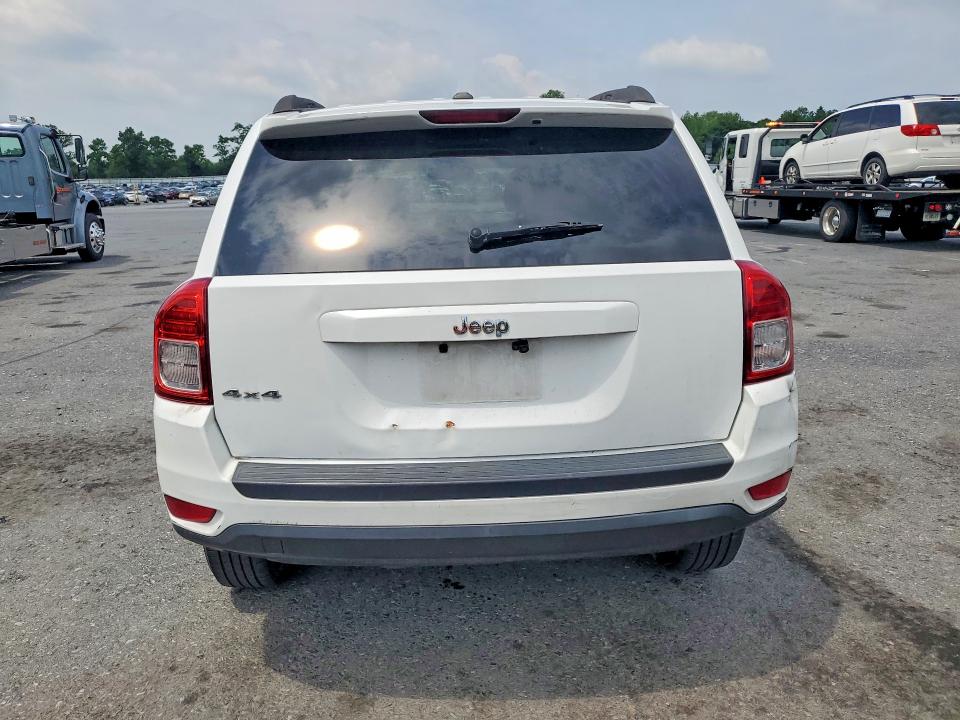 57110876 :رقم المزاد ، 1C4NJDBB6DD167972 vin ، 2013 Jeep Compass مزاد بيع