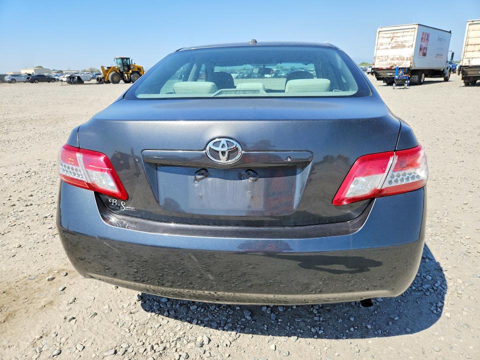 2010 Toyota Camry მანქანა იყიდება აუქციონზე, vin: 4T1BF3EK0AU030799, აუქციონის ნომერი: 58825736