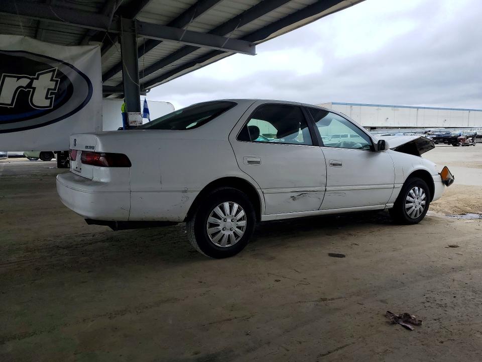 58148776 :رقم المزاد ، JT2BG22K7X0289606 vin ، 1999 Toyota Camry مزاد بيع