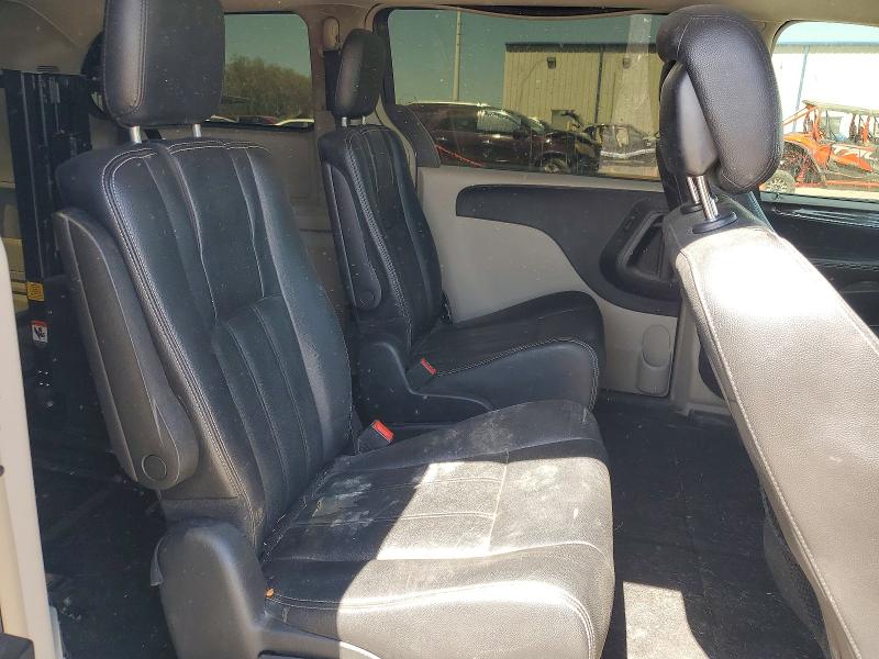 57046816 :رقم المزاد ، 2C4RC1BG8GR299302 vin ، 2016 Chrysler Town & Country مزاد بيع
