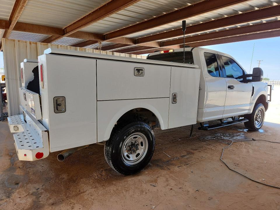58479876 :رقم المزاد ، 1FT7X2B60MED23982 vin ، 2021 Ford F250 مزاد بيع
