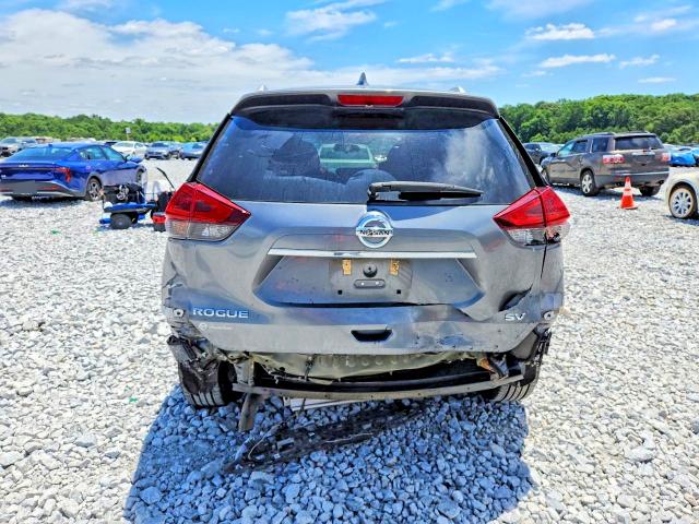 58208156 :رقم المزاد ، 5N1AT2MTXJC817810 vin ، 2018 Nissan Rogue مزاد بيع