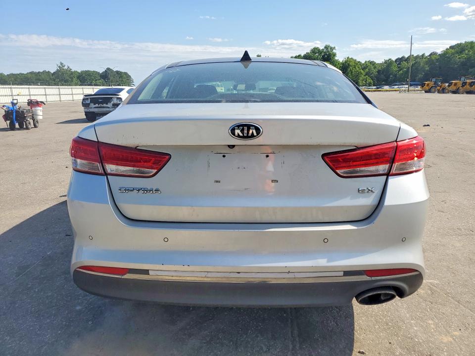 55749956 :رقم المزاد ، 5XXGU4L36JG186448 vin ، 2018 Kia Optima مزاد بيع