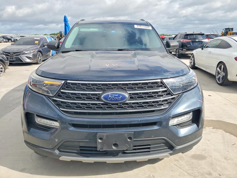 Продажа на аукционе авто 2022 Ford Explorer, vin: 1FMSK7DH0NGB70459, номер лота: 57013326