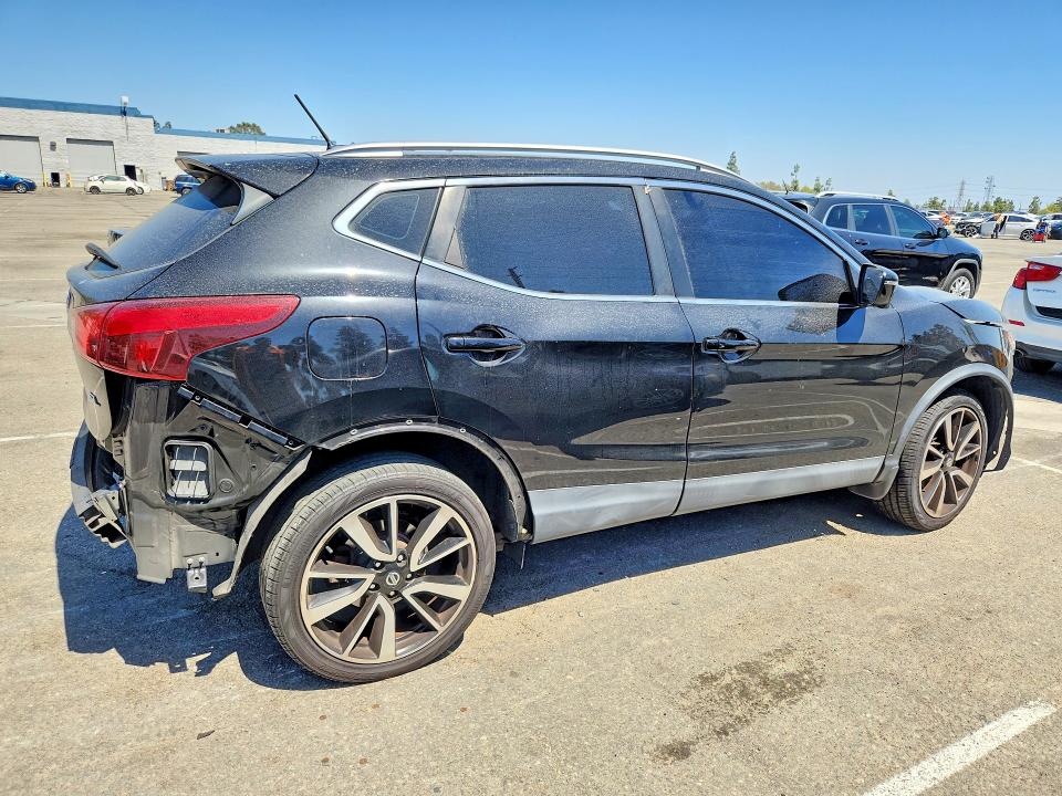 Продажа на аукционе авто 2018 Nissan Rogue Sport, vin: JN1BJ1CP7JW105978, номер лота: 55616436