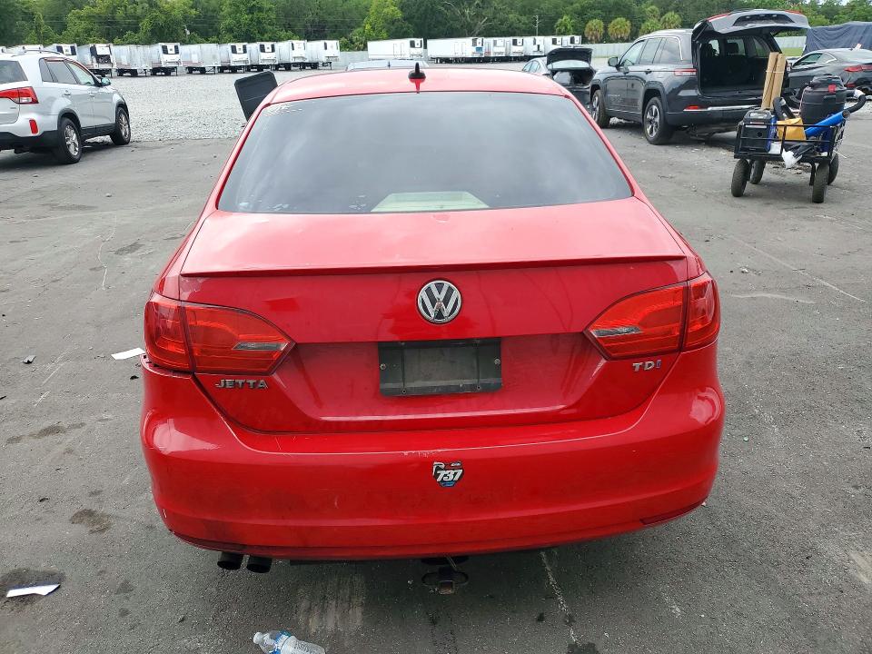2013 Volkswagen Jetta მანქანა იყიდება აუქციონზე, vin: 3VW3L7AJ1DM373911, აუქციონის ნომერი: 56738916