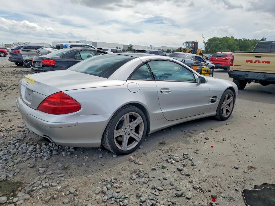 55740676 :رقم المزاد ، WDBSK76FX4F067097 vin ، 2004 Mercedes-benz Sl مزاد بيع