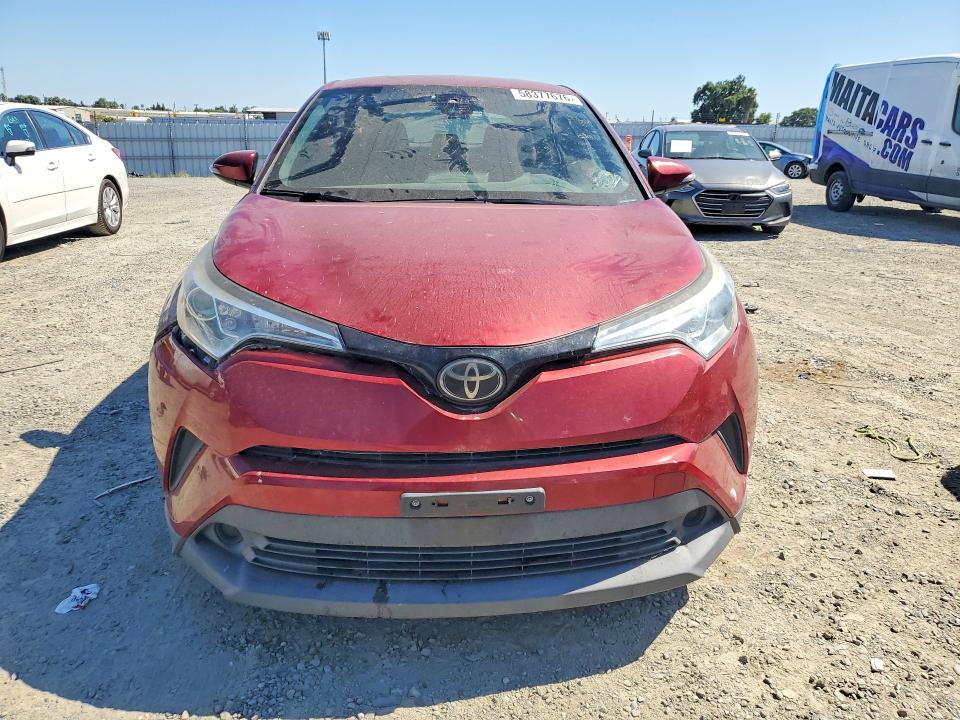 58377676 :رقم المزاد ، NMTKHMBXXJR031658 vin ، 2018 Toyota C-hr مزاد بيع
