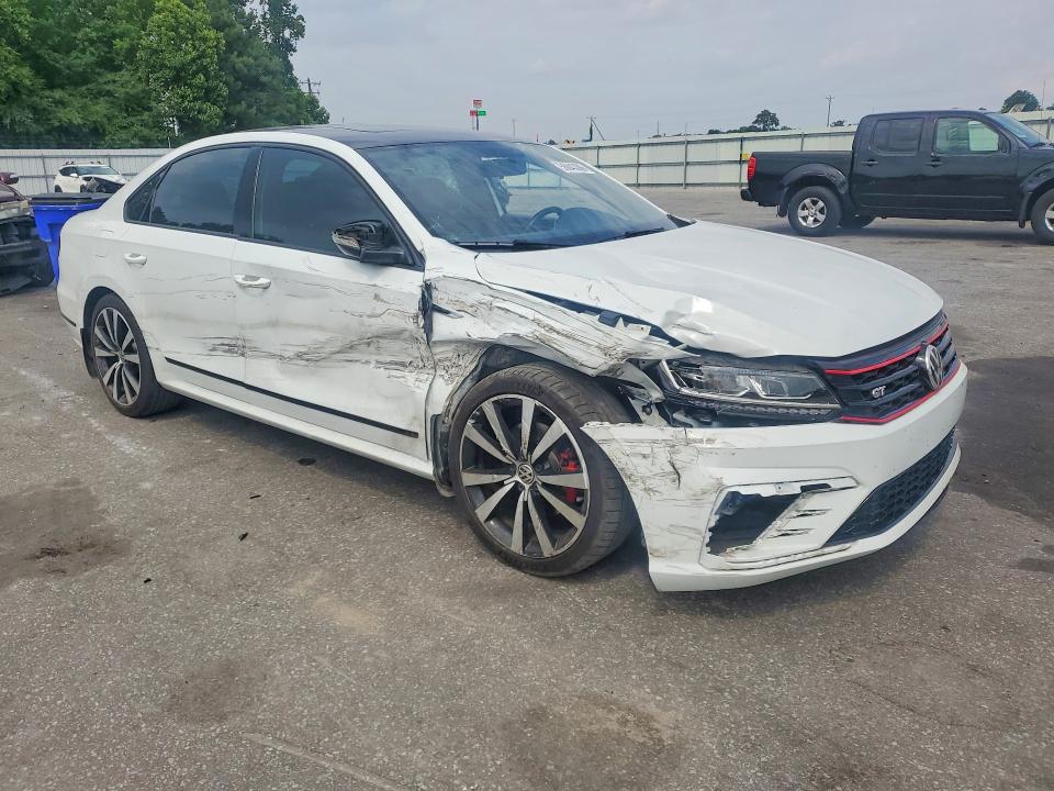 Продажа на аукционе авто 2018 Volkswagen Passat, vin: 1VWJM7A32JC048980, номер лота: 56843386