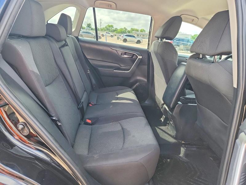56930856 :رقم المزاد ، 2T3W1RFV0MW150318 vin ، 2021 Toyota Rav4 مزاد بيع