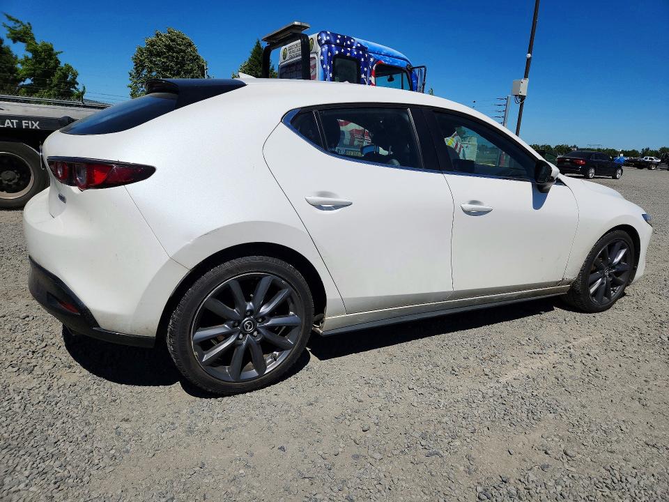 Продажа на аукционе авто 2020 Mazda 3, vin: JM1BPAMM6L1154069, номер лота: 57229926