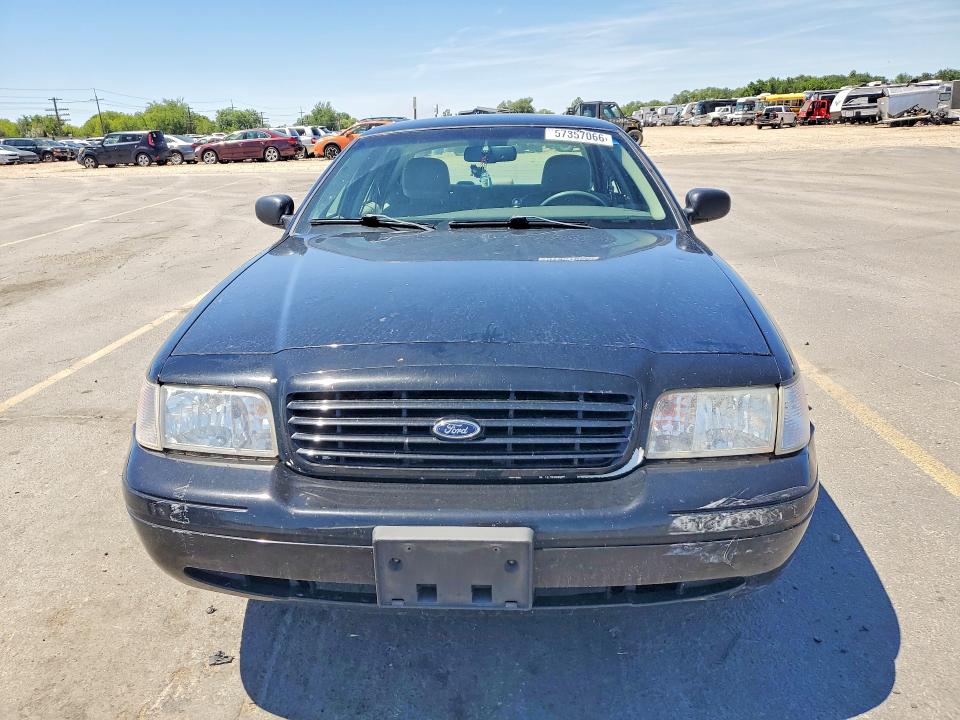 2007 Ford Crown Victoria მანქანა იყიდება აუქციონზე, vin: 2FAHP74VX7X153869, აუქციონის ნომერი: 57357066