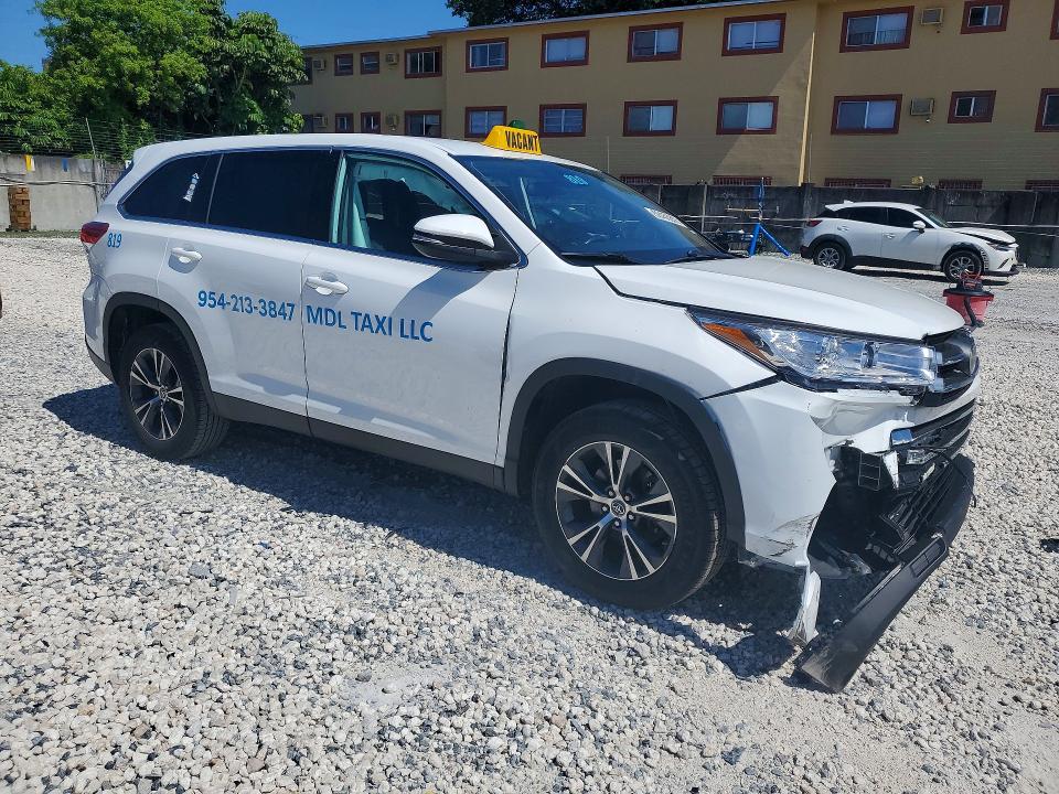 2019 Toyota Highlander მანქანა იყიდება აუქციონზე, vin: 5TDZZRFH9KS304166, აუქციონის ნომერი: 62535986
