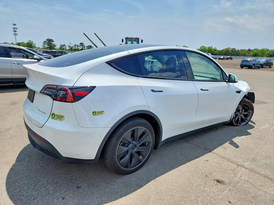 2024 Tesla Model Y მანქანა იყიდება აუქციონზე, vin: 7SAYGDEE5RF182628, აუქციონის ნომერი: 56844976
