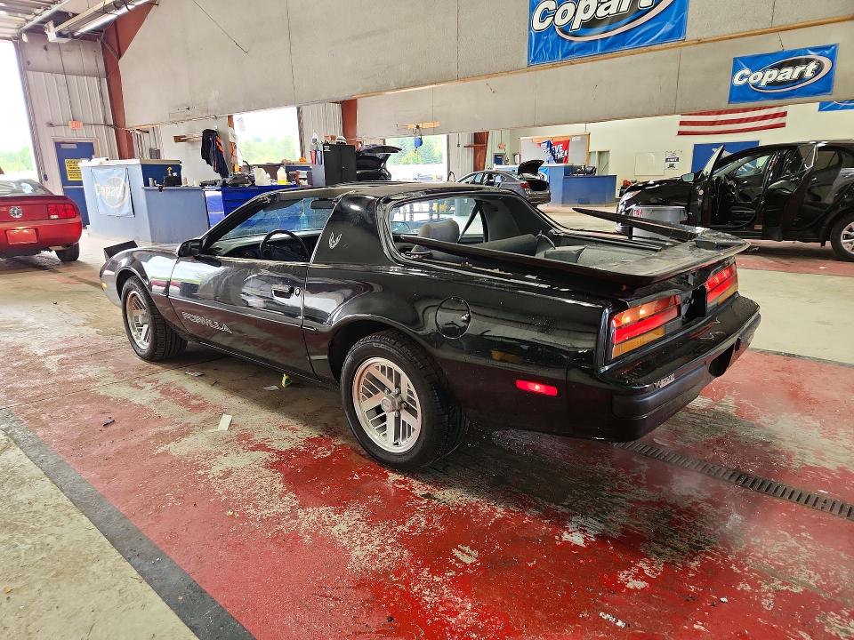 1990 Pontiac Firebird მანქანა იყიდება აუქციონზე, vin: 1G2FS23F8LL206416, აუქციონის ნომერი: 57924036