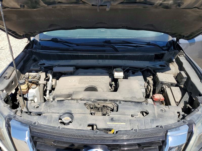 53994376 :رقم المزاد ، 5N1DR2MM7JC669247 vin ، 2018 Nissan Pathfinder مزاد بيع