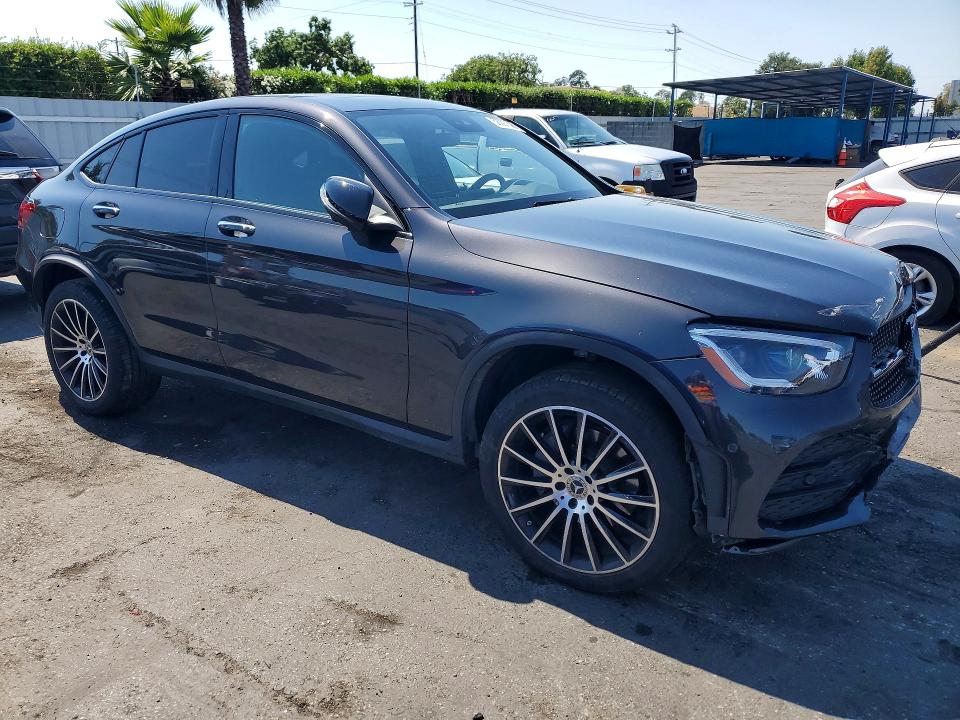 58097396 :رقم المزاد ، W1N0J8EB8MF949412 vin ، 2021 Mercedes-benz Glc Coupe مزاد بيع