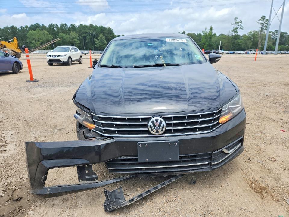 58064056 :رقم المزاد ، 1VWBS7A36GC013295 vin ، 2016 Volkswagen Passat مزاد بيع