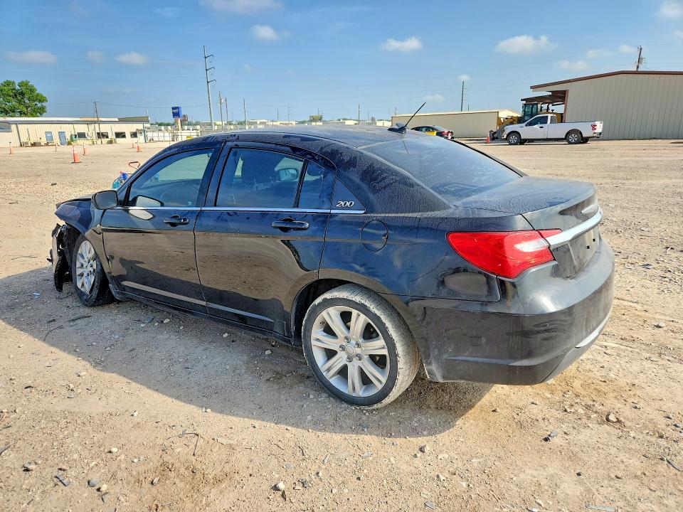 55876166 :رقم المزاد ، 1C3BC4FB6BN618563 vin ، 2011 Chrysler 200 مزاد بيع