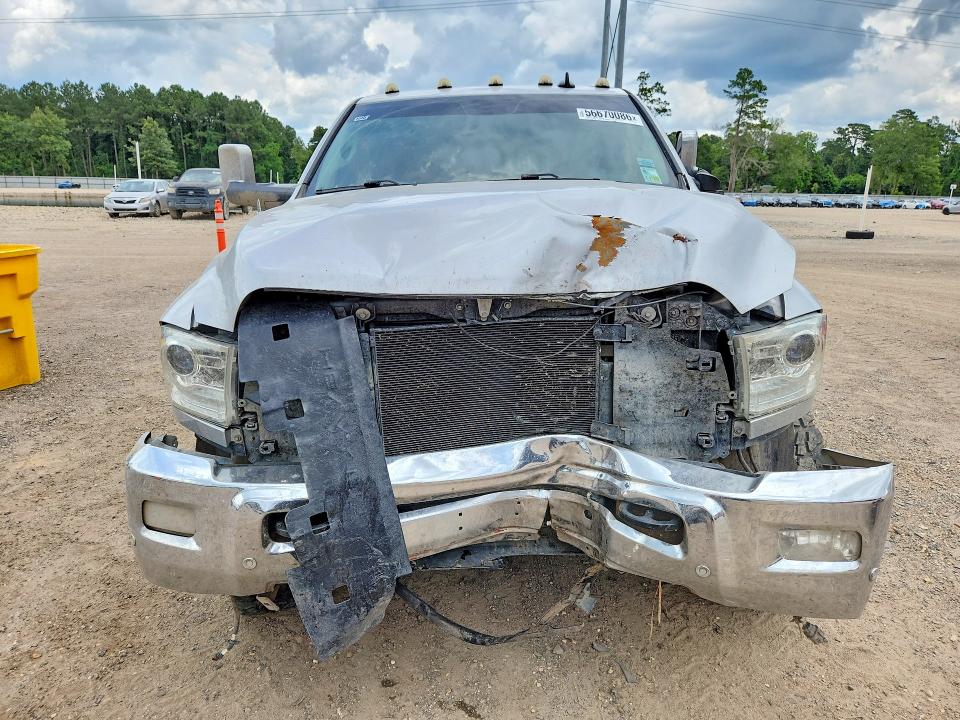 56670086 :رقم المزاد ، 3C6UR5FL2JG241889 vin ، 2018 Ram 2500 مزاد بيع