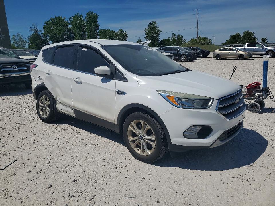 55767486 :رقم المزاد ، 1FMCU9G93HUA24240 vin ، 2017 Ford Escape مزاد بيع