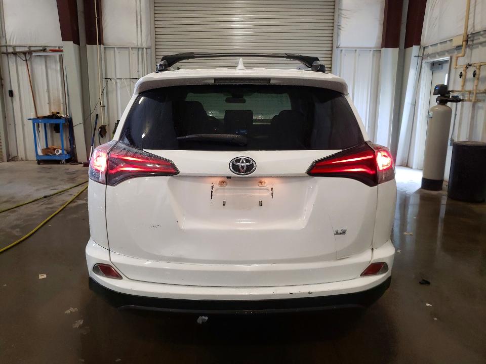 Продаж на аукціоні авто 2017 Toyota Rav4, vin: JTMZFREVXHJ711032, номер лоту: 57776486