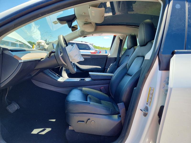 58152096 :رقم المزاد ، 7SAYGAEE2SF306648 vin ، 2025 Tesla Model Y مزاد بيع