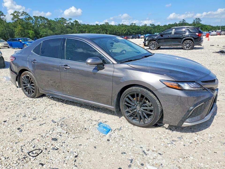 56667836 :رقم المزاد ، 4T1K61AK0NU029538 vin ، 2022 Toyota Camry مزاد بيع