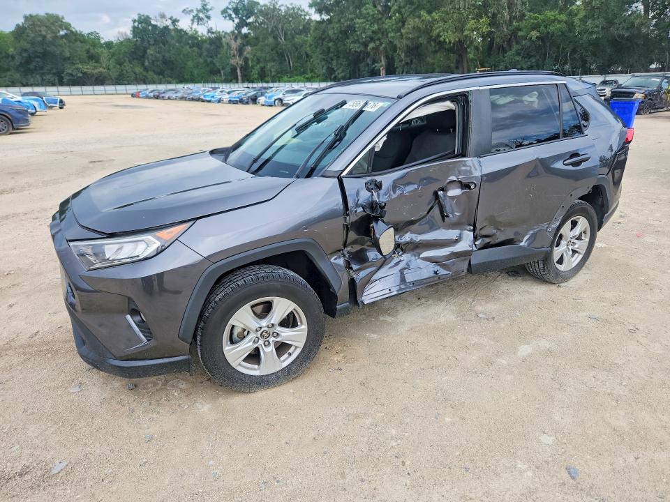 2021 Toyota Rav4 მანქანა იყიდება აუქციონზე, vin: 2T3W1RFV8MC138192, აუქციონის ნომერი: 55673176