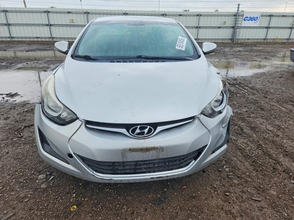 58518456 :رقم المزاد ، 5NPDH4AE3FH565995 vin ، 2015 Hyundai Elantra مزاد بيع