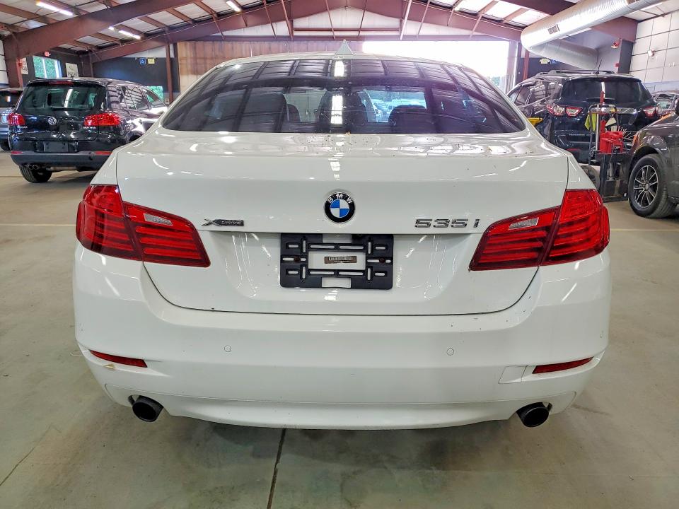 58330246 :رقم المزاد ، WBA5B3C59ED537715 vin ، 2014 Bmw 535 مزاد بيع