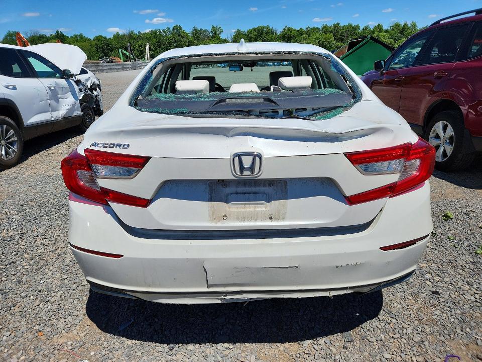 57628716 :رقم المزاد ، 1HGCV1F41JA213924 vin ، 2018 Honda Accord مزاد بيع
