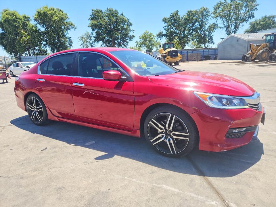 Продажа на аукционе авто 2017 Honda Accord, vin: 1HGCR2F52HA202086, номер лота: 58470666