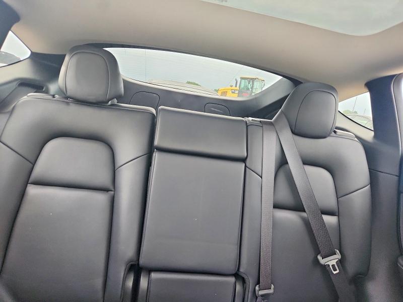 57064776 :رقم المزاد ، 5YJYGDEE8MF158653 vin ، 2021 Tesla Model Y مزاد بيع