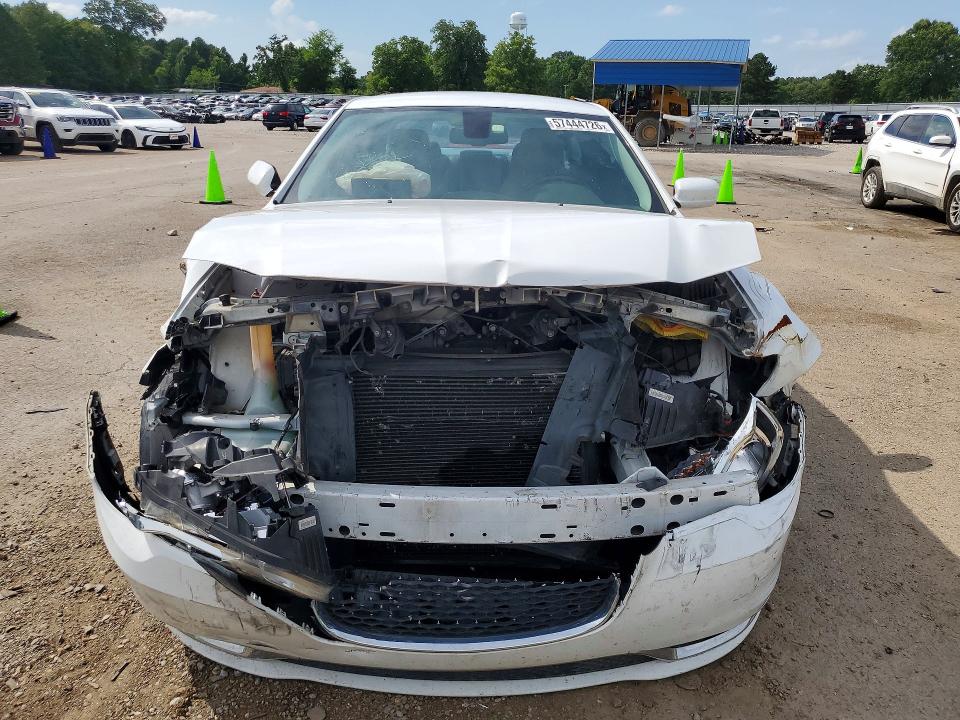 Продажа на аукционе авто 2015 Chrysler 300, vin: 2C3CCAAG2FH785989, номер лота: 57444726