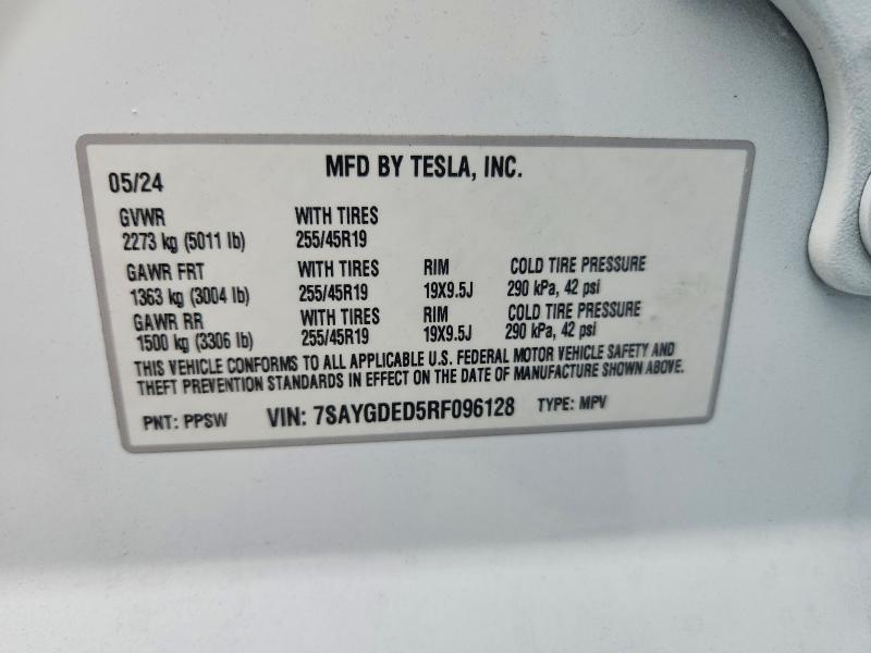 2024 Tesla Model Y მანქანა იყიდება აუქციონზე, vin: 7SAYGDED5RF096128, აუქციონის ნომერი: 59185036