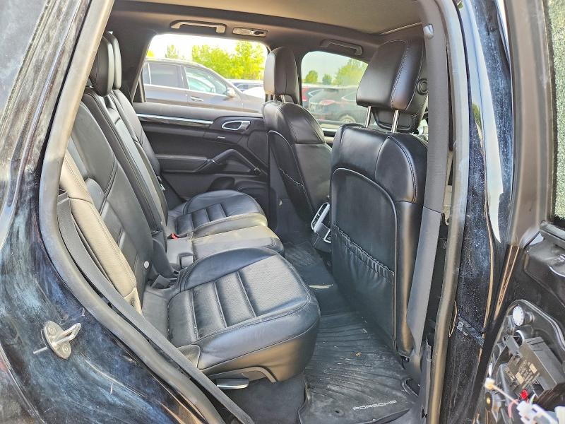 55273426 :رقم المزاد ، WP1AA2A29HKA90163 vin ، 2017 Porsche Cayenne مزاد بيع