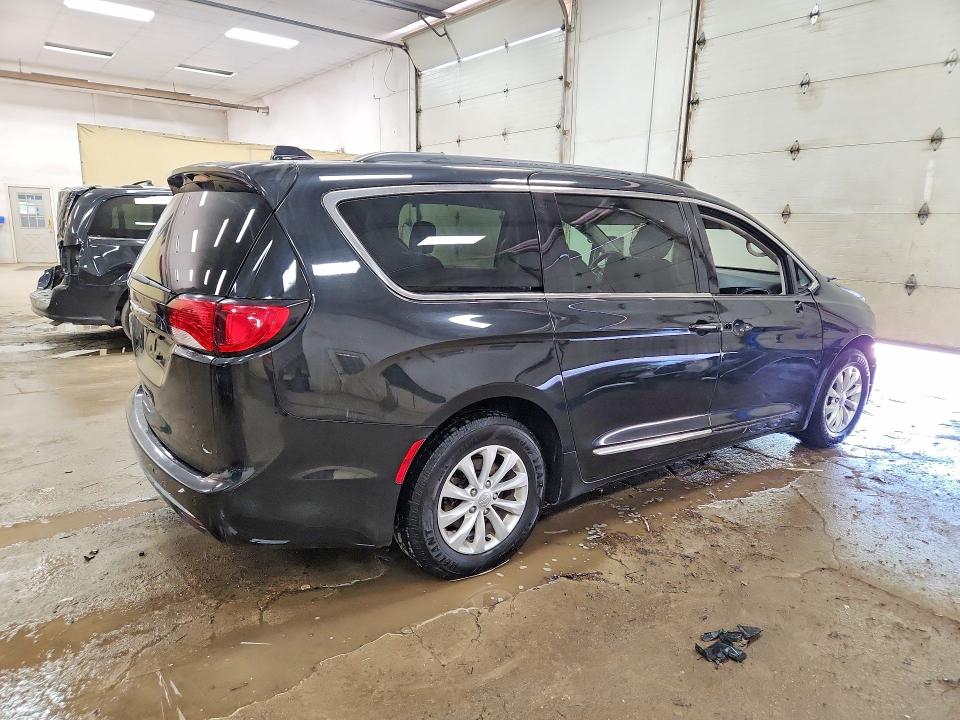 Aukcja sprzedaży 2017 Chrysler Pacifica, vin: 2C4RC1BGXHR811756, numer aukcji: 55734846