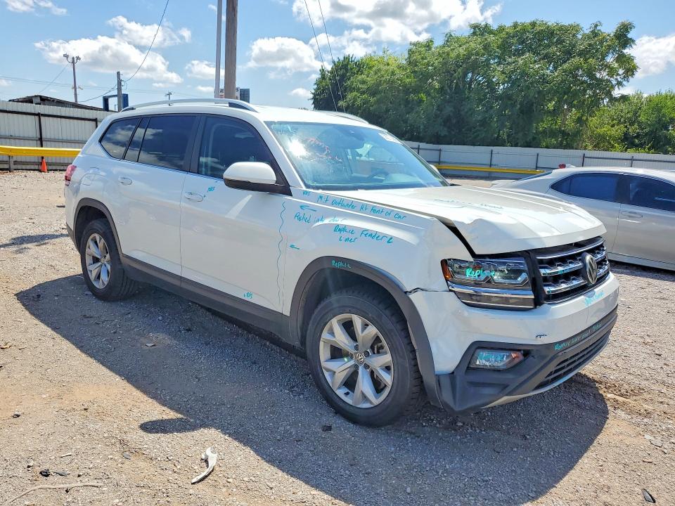 58073866 :رقم المزاد ، 1V2DR2CA3JC555501 vin ، 2018 Volkswagen Atlas مزاد بيع