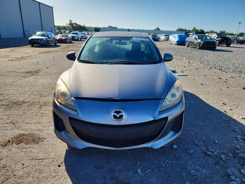 56130176 :رقم المزاد ، JM1BL1TF1D1722020 vin ، 2013 Mazda 3 مزاد بيع