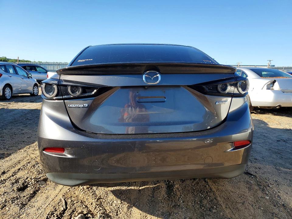 Продажа на аукционе авто 2018 Mazda 3, vin: 3MZBN1V35JM158588, номер лота: 58332316