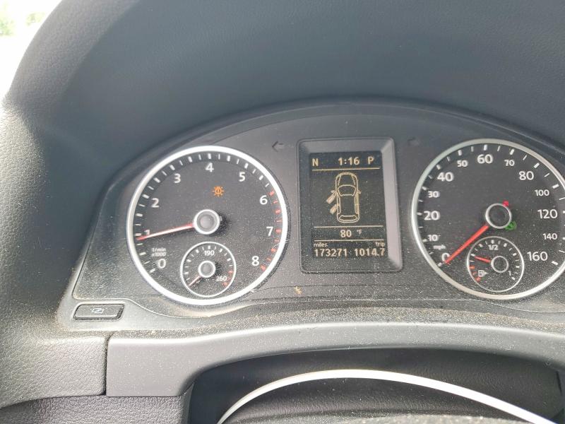 55627806 :رقم المزاد ، WVGAV7AX7AW002123 vin ، 2010 Volkswagen Tiguan مزاد بيع