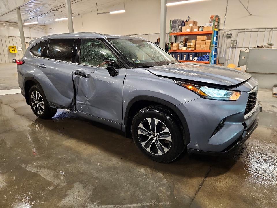 Продаж на аукціоні авто 2020 Toyota Highlander, vin: 5TDHZRBH4LS020608, номер лоту: 55814126