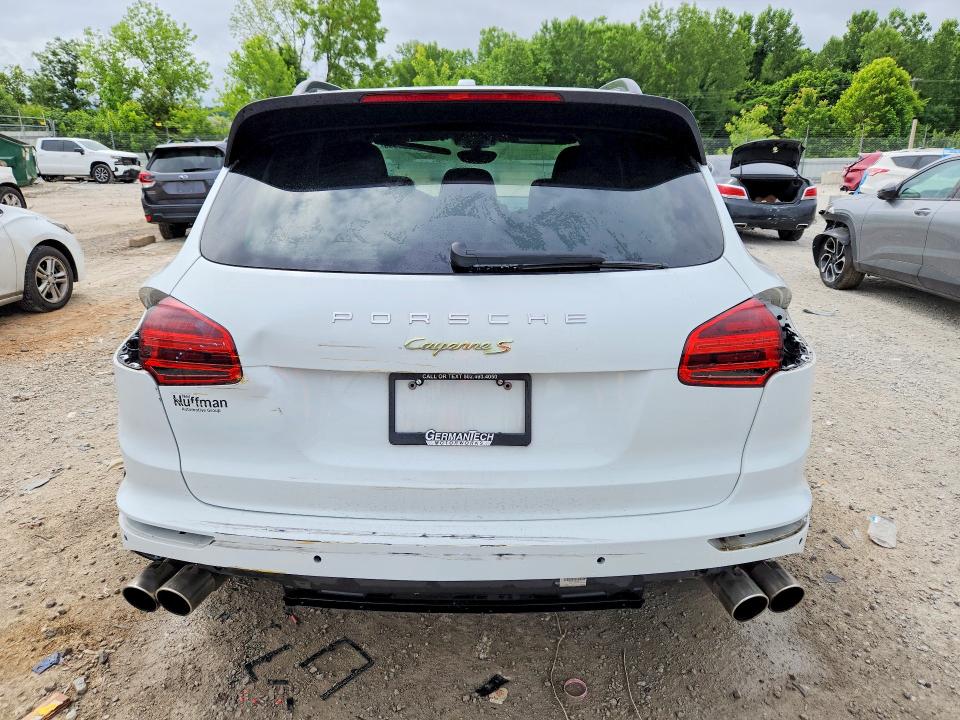 55739036 :رقم المزاد ، WP1AE2A24FLA50214 vin ، 2015 Porsche Cayenne مزاد بيع