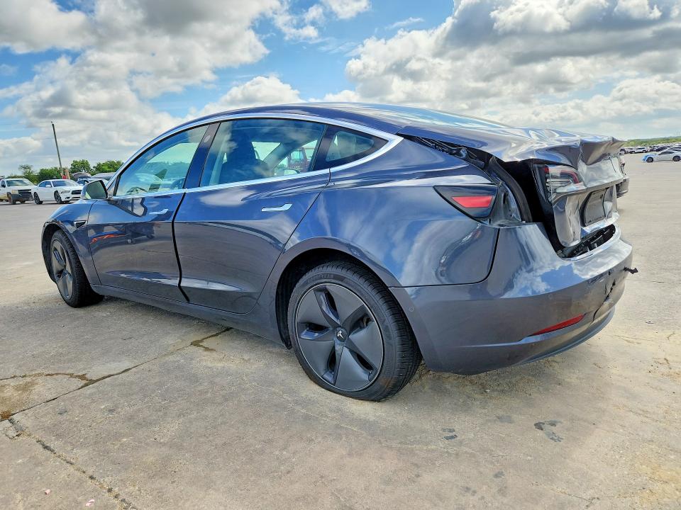 56712696 :رقم المزاد ، 5YJ3E1EA7LF705177 vin ، 2020 Tesla Model 3 مزاد بيع