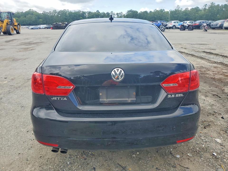 55001856 :رقم المزاد ، 3VWGZ7AJ8BM319454 vin ، 2011 Volkswagen Jetta مزاد بيع