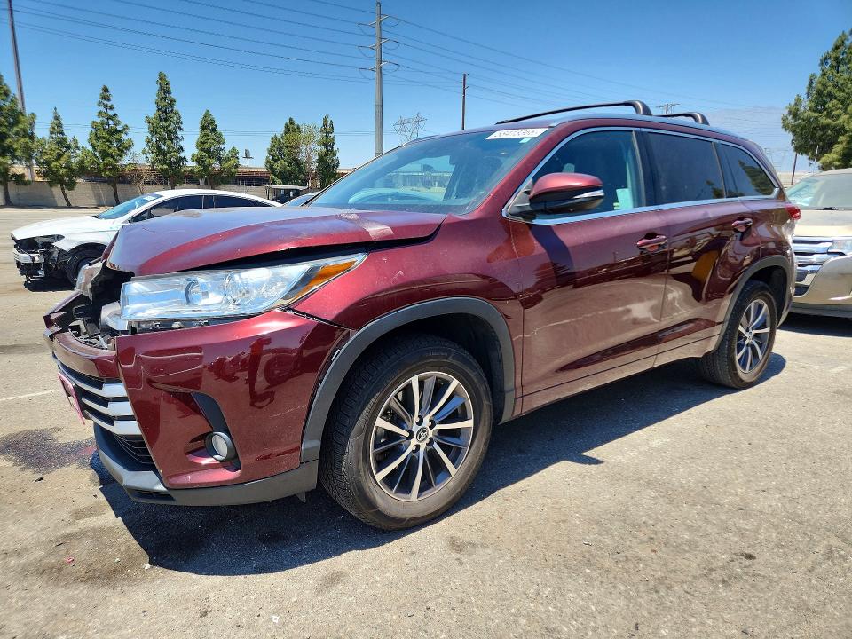 Продажа на аукционе авто 2018 Toyota Highlander, vin: 5TDKZRFH8JS275629, номер лота: 58413366