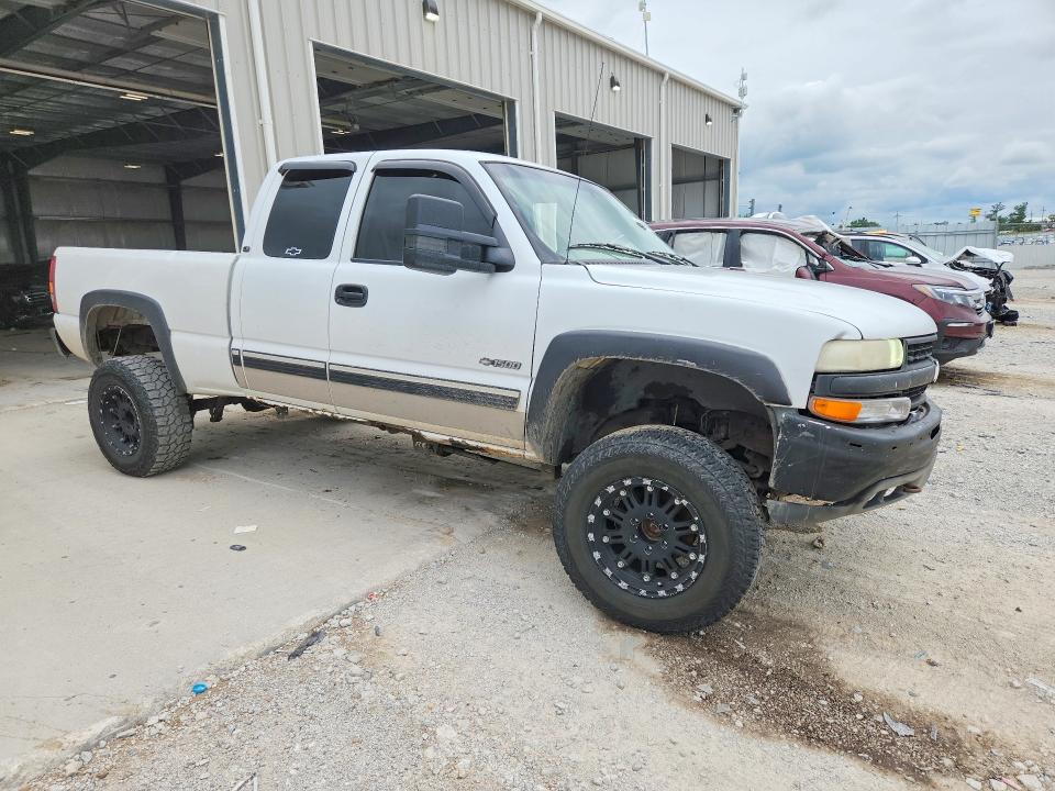58494276 :رقم المزاد ، 1GCEK19T4YE335277 vin ، 2000 Chevrolet Silverado مزاد بيع